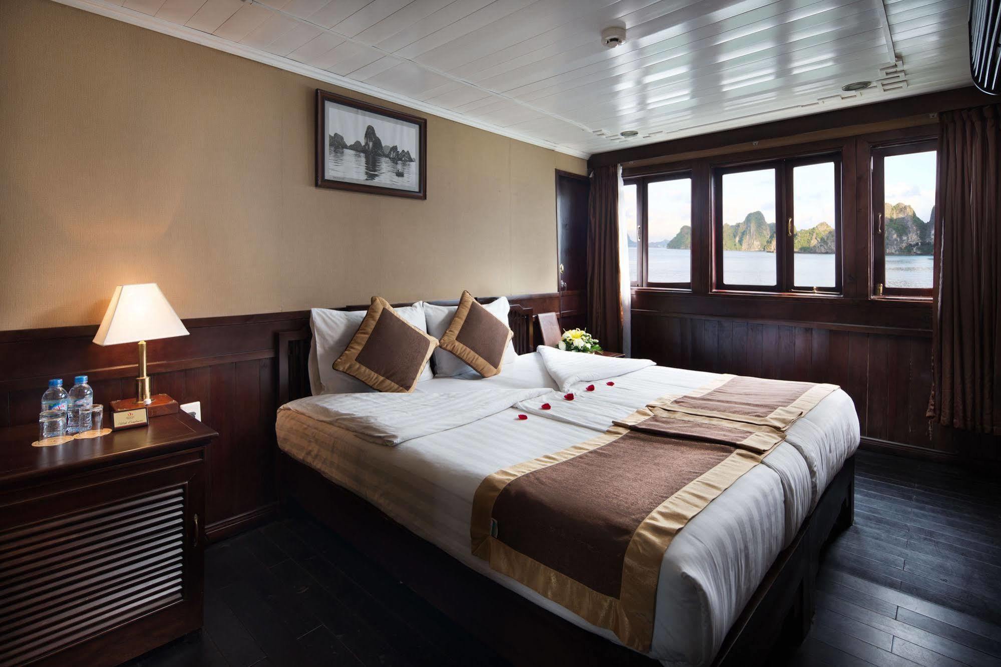 Pelican Classic Cruise Ha Long Exterior foto